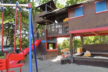 Children's play area - outdoor