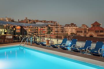 Rooftop pool