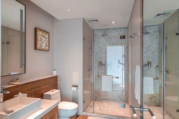 Bathroom shower