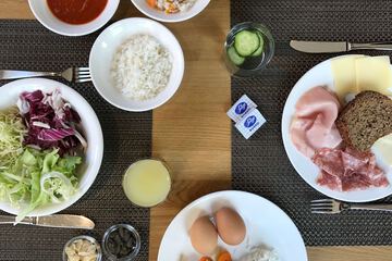 Breakfast area