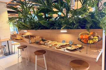 Breakfast buffet