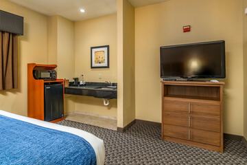Room 21 of 42