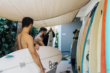 Surfing/boogie boarding