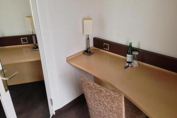 Photo 36