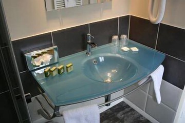 Bathroom sink