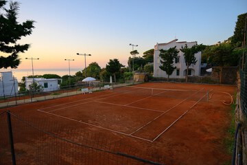 Tennis court
