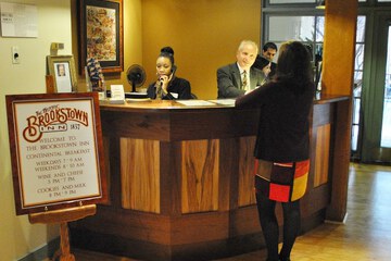 Check-in/check-out kiosk