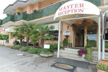 Photo 31