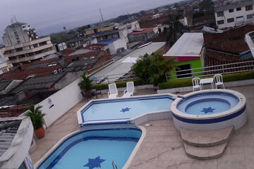 Rooftop pool