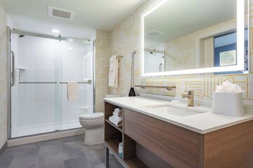 Bathroom shower