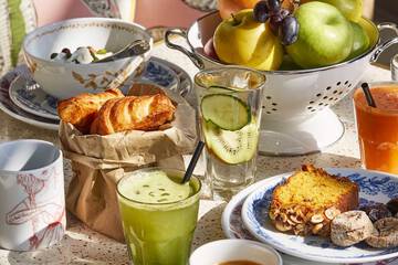 Breakfast meal