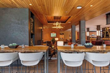 Breakfast/Coffee Service 71 of 75