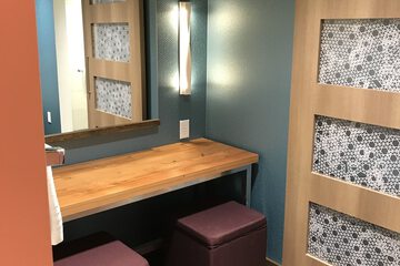 Hotel Interior 4 of 112