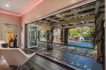 Tasting room