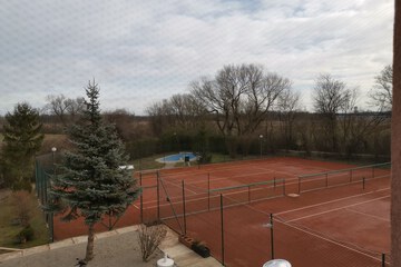 Tennis court
