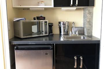 Private kitchenette