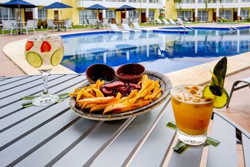 Poolside bar