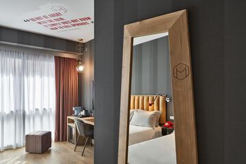 Room amenity