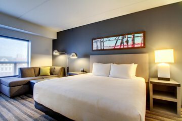 Hyatt House Chicago / Evanston