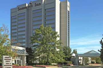 Somerset Inn