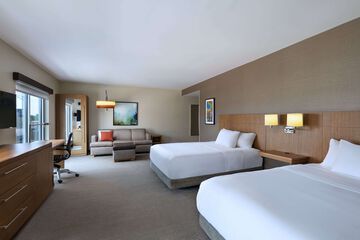 Hyatt Place Greensboro / Downtown
