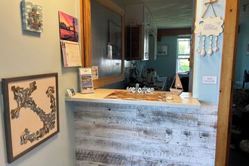Concierge desk