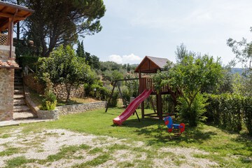 Children's play area - outdoor