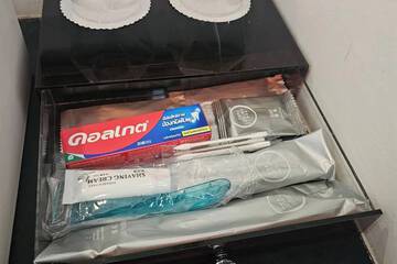 Bathroom amenities
