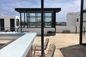 Sundeck