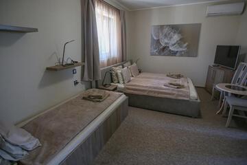 Photo 34