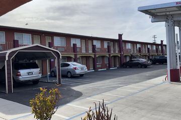 Sunstar Inn