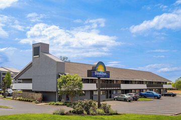 Days Inn by Wyndham Columbus / Worthington