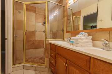Bathroom shower
