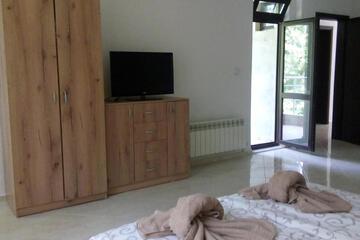 Photo 33