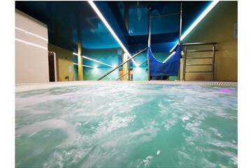 Jetted tub