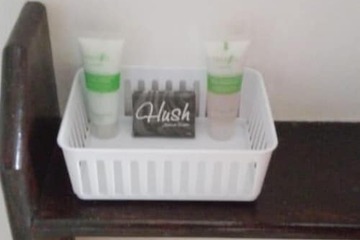 Bathroom amenities