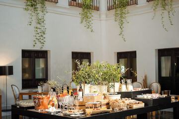 Breakfast buffet