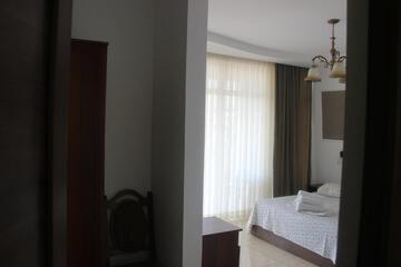 Photo 52