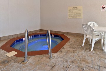 Pool 3 of 37