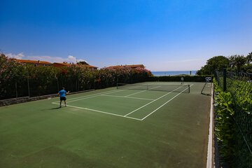 Tennis court
