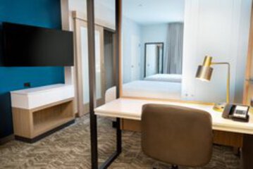 Suite 124 of 392