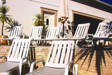 Sundeck