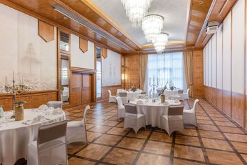 Indoor wedding