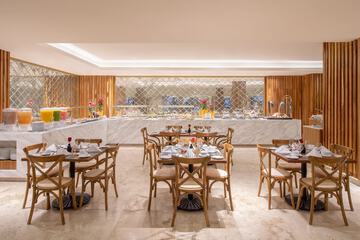 Breakfast buffet