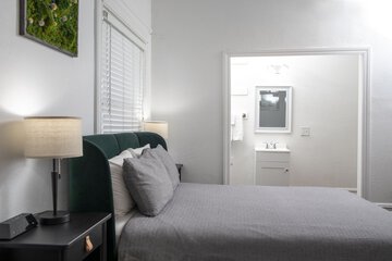 Room 58 of 116