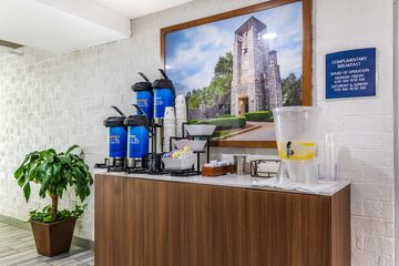 Hotel Interior 8 of 27