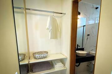 Bathroom amenities