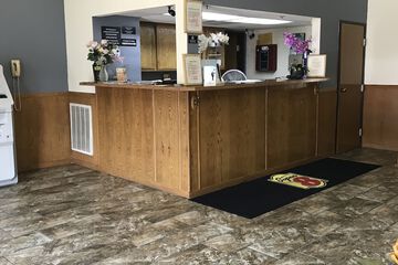 Super 8 by Wyndham Omaha / West Dodge