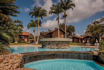 Pool waterfall