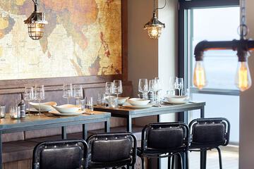 Breakfast area